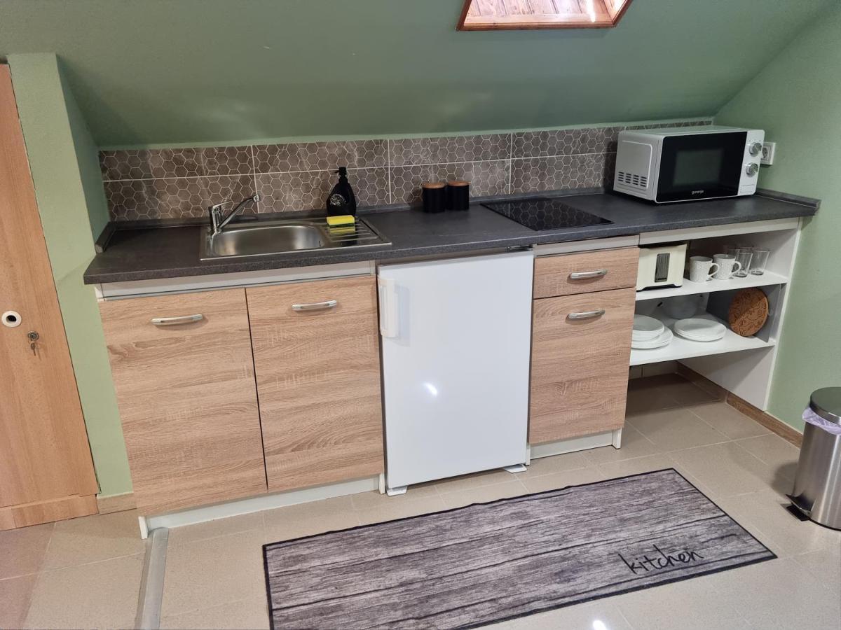 Belvarosi Pihenohaz Bekescsaba Luaran gambar